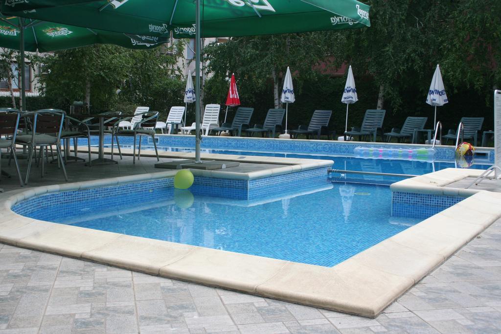 Family Hotel Aurelia Σάνι Μπιτς Εξωτερικό φωτογραφία