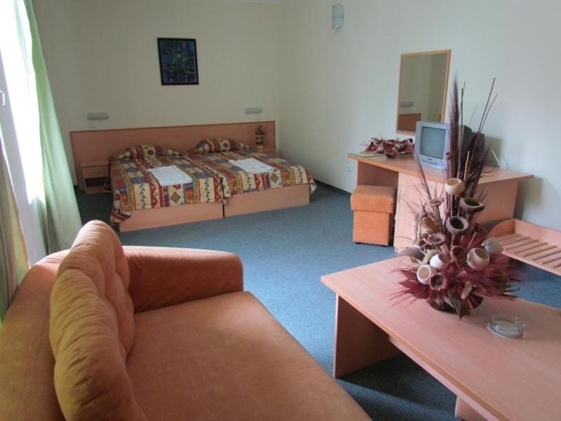 Family Hotel Aurelia Σάνι Μπιτς Εξωτερικό φωτογραφία