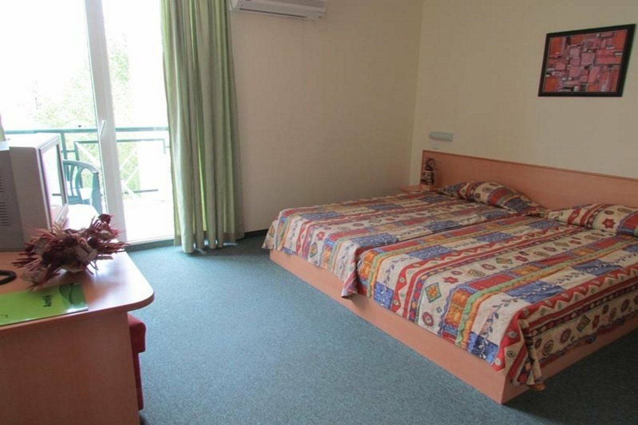 Family Hotel Aurelia Σάνι Μπιτς Εξωτερικό φωτογραφία