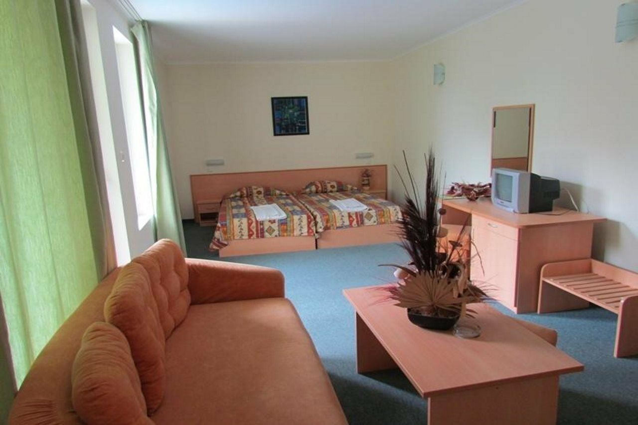 Family Hotel Aurelia Σάνι Μπιτς Εξωτερικό φωτογραφία